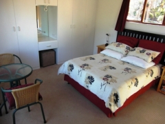 cottage-bedroom-1