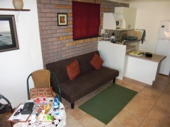 unit-3-lounge_kitchen_0